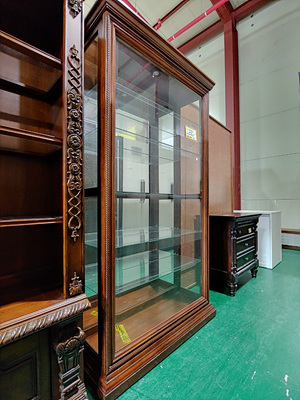 엔틱유리장식장