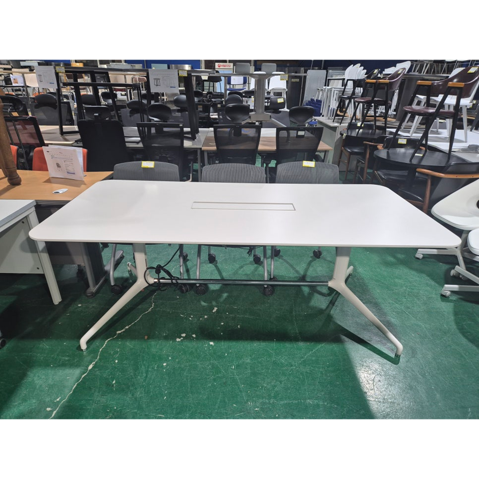 [퍼시스] 4~6인 회의용 탁자(덕트포함)