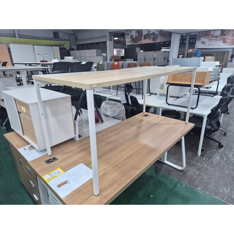 [데스커] 사무용 책상/1400*800