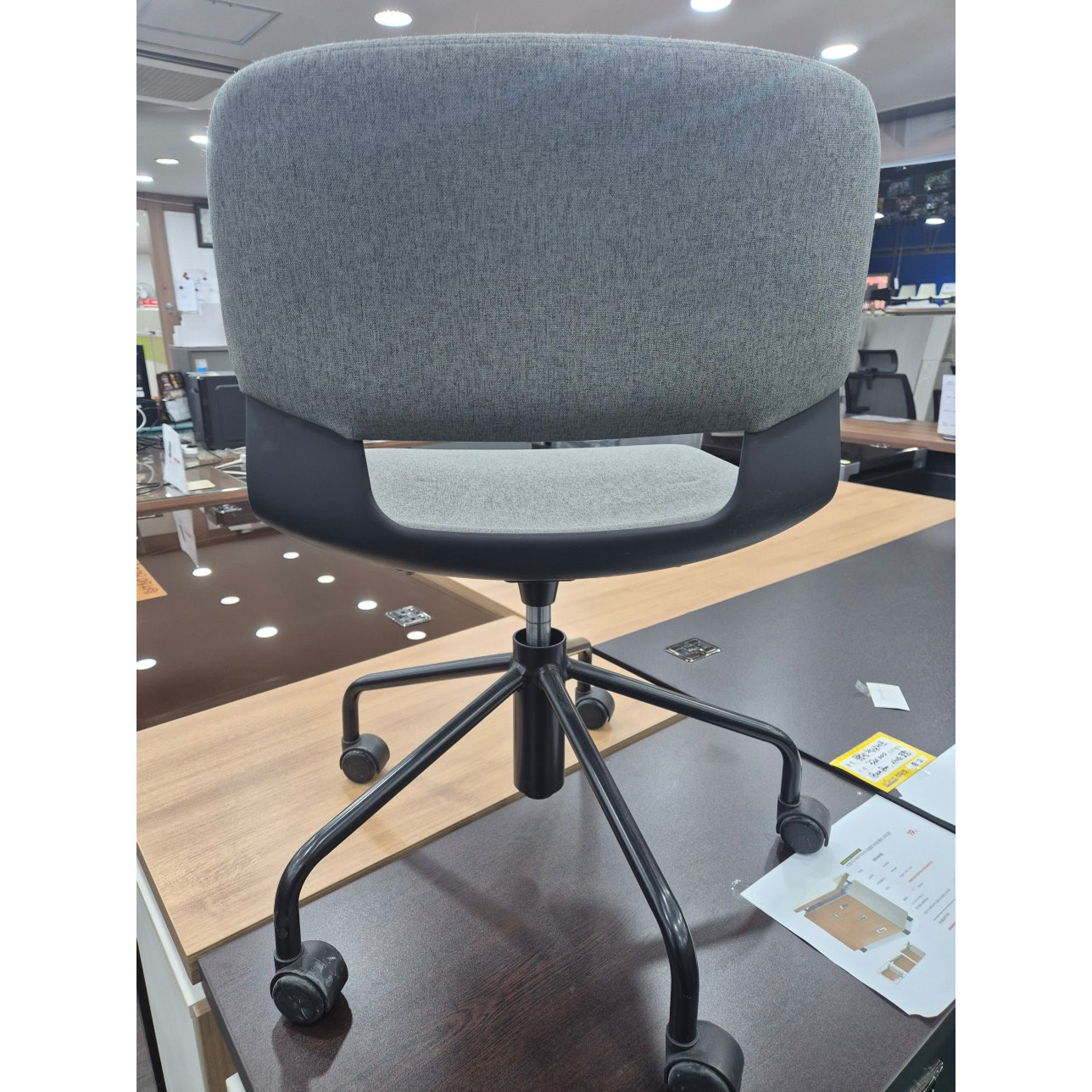 [시디즈] 회의용의자