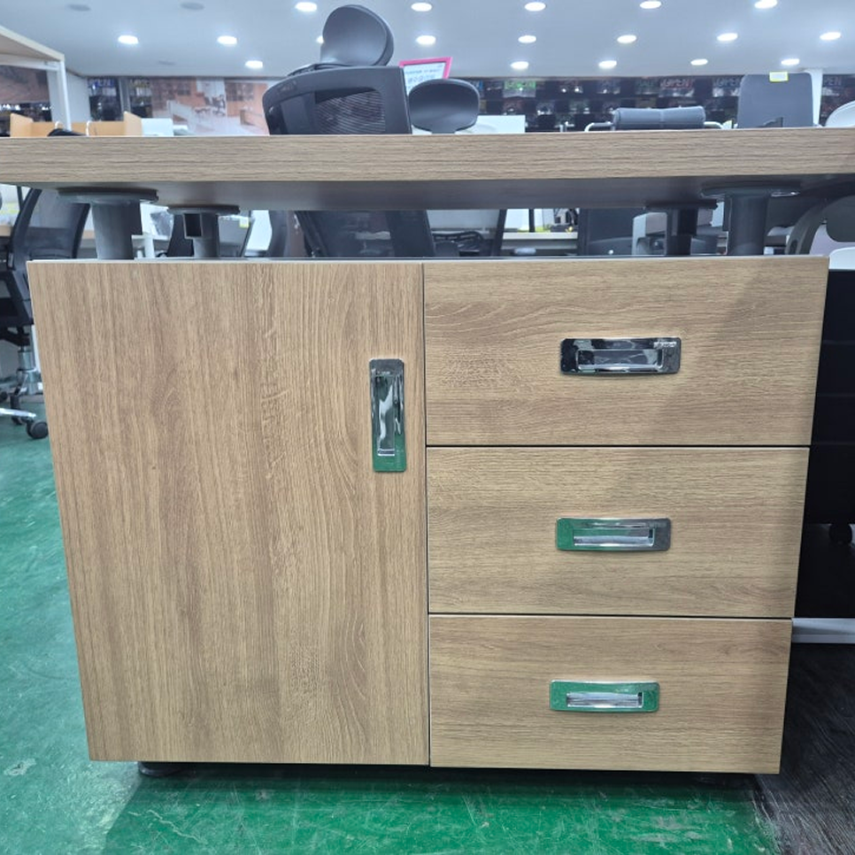 중역책상 1800 / 사이드장 포함